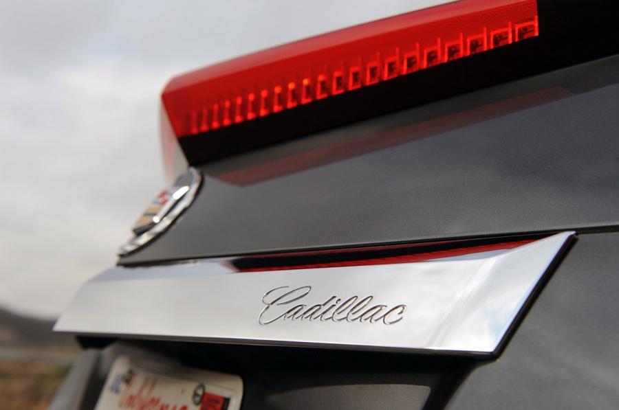  Cadillac CTS-V Coupe 2011 года  (фото 54 из 71)